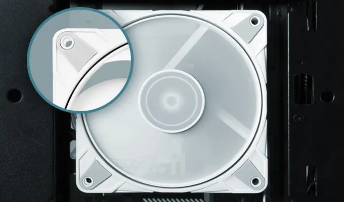 P12_Max_White_rubber-corner.webp