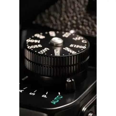 Nikon-ZF-Mirrorless-Camera-with-24-120mm-f4-Lens-Kit-5-485x485-optimized.webp