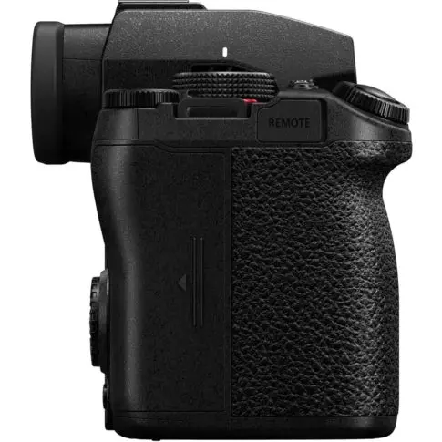 Panasonic-Lumix-S5-II-Mirrorless-Camera-Body-4-485x485-optimized.webp