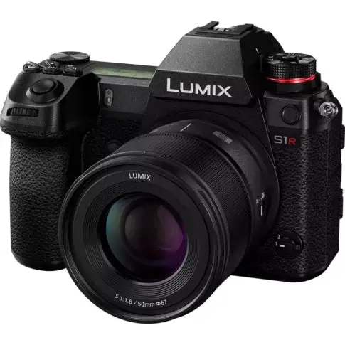 Panasonic-Lumix-S5-IIX-Mirrorless-Camera-with-50mm-Lenses-Kit-5-485x485-optimized.webp