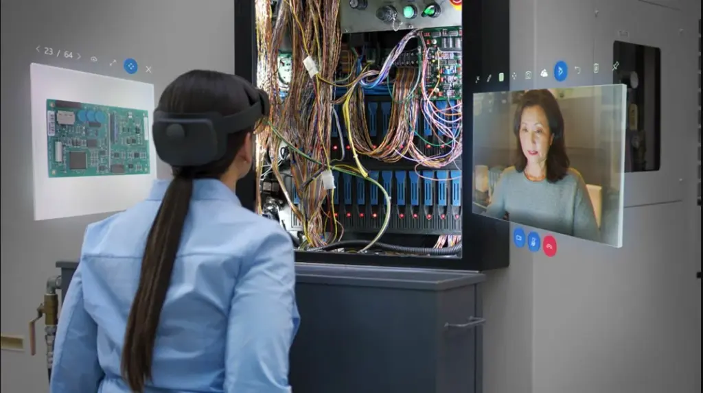 hololens-2-industrial-training-1.webp