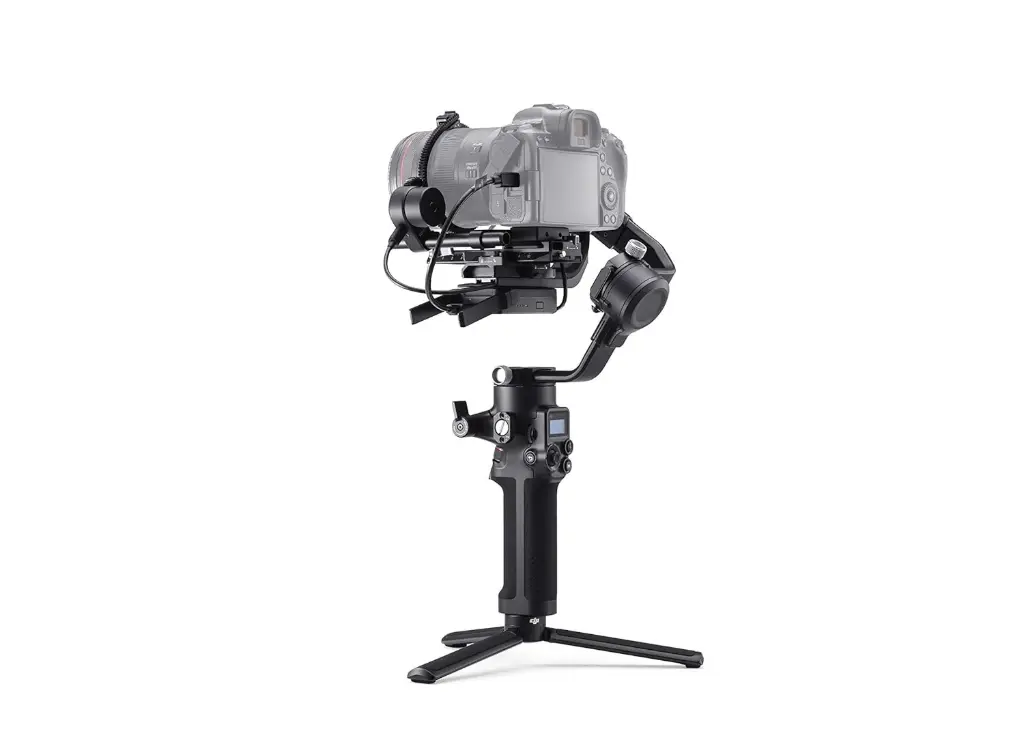 DJI RSC 2 Combo 3-Axis Gimbal Stabilizer for DSLR and Mirrorless Camera, Nikon Sony Panasonic Canon Fujifilm, 3kg Payload, Easy to Carry, Easy to Move...